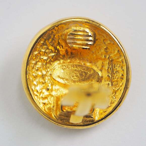 CHANEL Authentic Gold Earrings - Picture 4 of 6